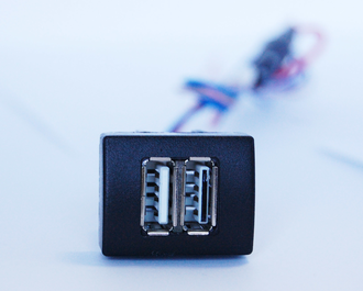 Штат Зарядное устройство USB 2x2 Гранта/Приора 